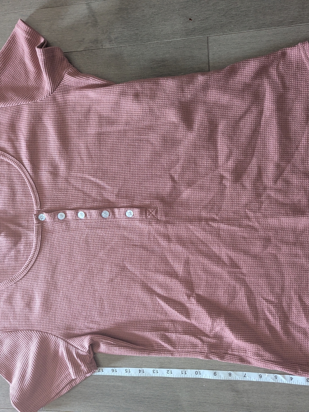 Women's Short-Sleeve Henley Tee in Dusty Rose Breastfeeding Maternité Xl